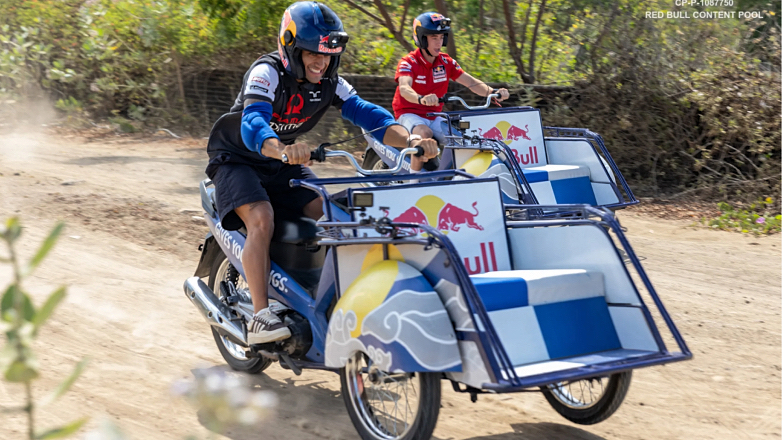 Martin εναντίον Acosta, αγωνίζονται με τρίκυκλα!