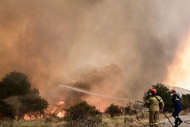 Κρήτη: Φωτιά στην περιοχή Άγιος Θωμάς Ηρακλείου Κρήτη: Φωτιά στην περιοχή Άγιος Θωμάς Ηρακλείου