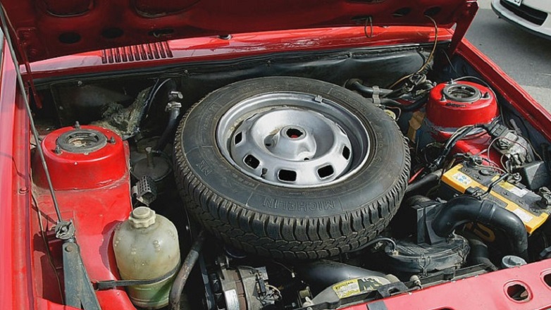 Έκρυβαν στη ρεζέρβα του αυτοκινήτου 3,5 κιλά ηρωίνης