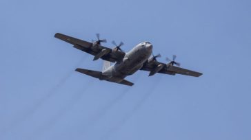 ΥΠΕΘΑ για Μέση Ανατολή: Σε ετοιμότητα C-130 και πλοία του Πολεμικού Ναυτικού για τον απεγκλωβισμό Ελλήνων και Κυπρίων