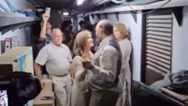 Iσραήλ: Νεόνυμφοι χορεύουν σε καταφύγιο την ώρα που οι Ιρανοί εκτοξεύουν πυραύλους