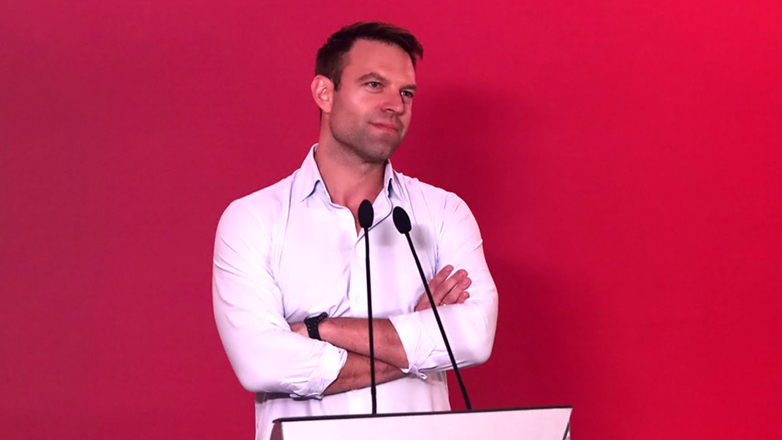 Ανακοίνωσε την υποψηφιότητά του ο Στέφανος Κασσελάκης Ανακοίνωσε την υποψηφιότητά του ο Στέφανος Κασσελάκης