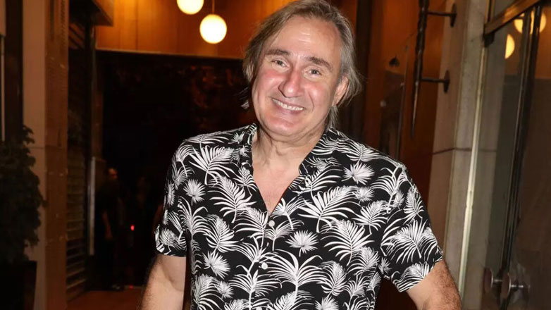 Ο Άκης Σακελλαρίου πήρε εξιτήριο από το νοσοκομείο – Η νέα φωτογραφία μετά το ατύχημα