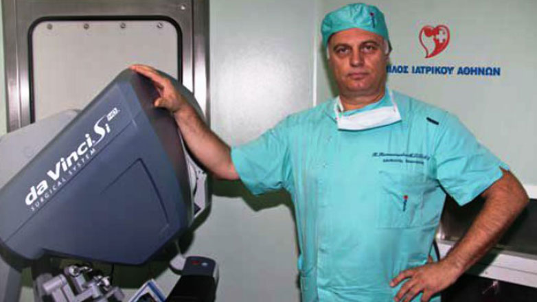 Η Ρομποτική Χειρουργική γιορτάζει 18 χρόνια στην Ελλάδα με τον Δρ. Κωνσταντίνο Κωνσταντινίδη