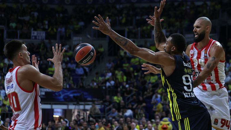 Euroleague: Λύγισε στην Τουρκία ο Ολυμπιακός, έχασε 82-71 από τη Φενέρμπαχτσε