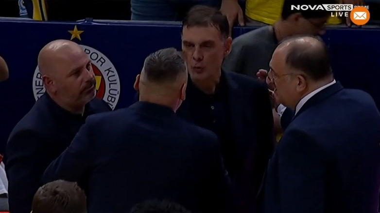 Έντονη λογομαχία Γιασικεβίτσιους-Μπαρτζώκα μετά το τέλος του Φενέρμπαχτσε-Ολυμπιακός