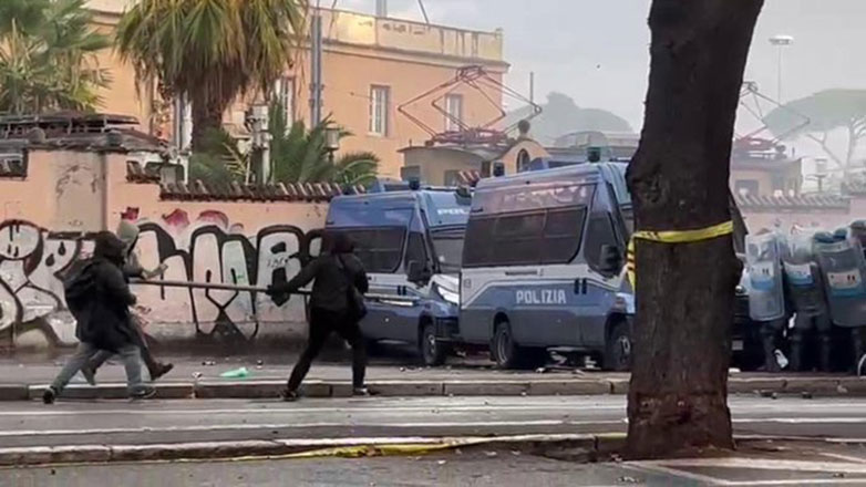 Ρώμη: Βίαια επεισόδια στη διαδήλωση υπέρ του παλαιστινιακού λαού