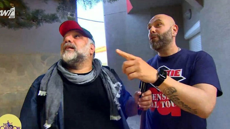 Γρηγόρης Αρναούτογλου: Επισκέφτηκε το σπίτι του Μιχάλη Κουϊνέλη στην Αλεξανδρούπολη – Βίντεο