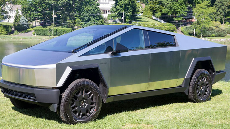 Πέμπτη ανάκληση για το Tesla Cybertruck μέσα στον ένα χρόνο κυκλοφορίας του