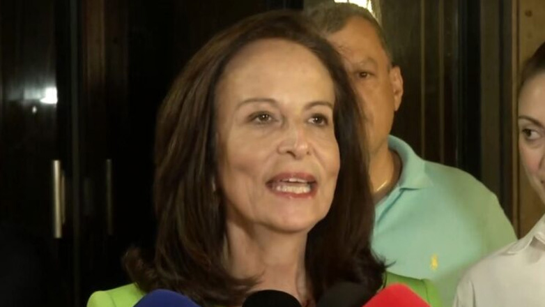 Διαμαντοπούλου: Είμαι εδώ – Την επόμενη ημέρα θα είμαστε ενωμένοι