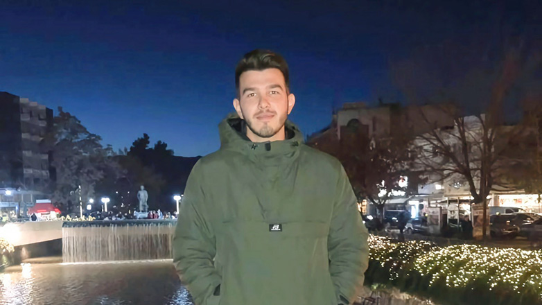 Θρήνος για τον 26χρονο που απανθρακώθηκε μέσα στο αυτοκίνητό του μετά από τροχαίο