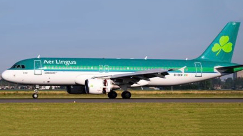 Αεροπλάνο εν πτήσει υπέστη βλάβη στον αριστερό κινητήρα