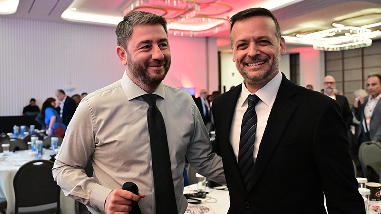 Ντιμπέιτ Ανδρουλάκη – Δούκα προ των πυλών