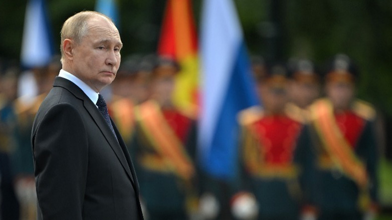 «Ο Θεός να σώζει τον Τσάρο» – Οι πρώτες ευχές στον Πούτιν για τα 72α γενέθλιά του