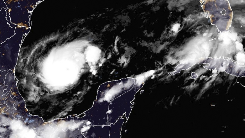 Ο κυκλώνας Μίλτον απειλεί τη Φλόριντα