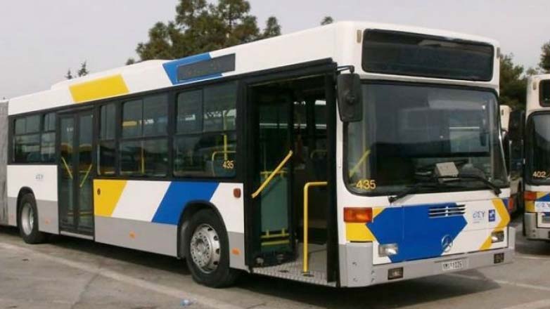 Ξεκίνησε το πιλοτικό πρόγραμμα «Μπροστινή Πόρτα» για τον έλεγχο των εισιτηρίων στα λεωφορεία της Αθήνας Ξεκίνησε το πιλοτικό πρόγραμμα «Μπροστινή Πόρτα» για τον έλεγχο των εισιτηρίων στα λεωφορεία της Αθήνας