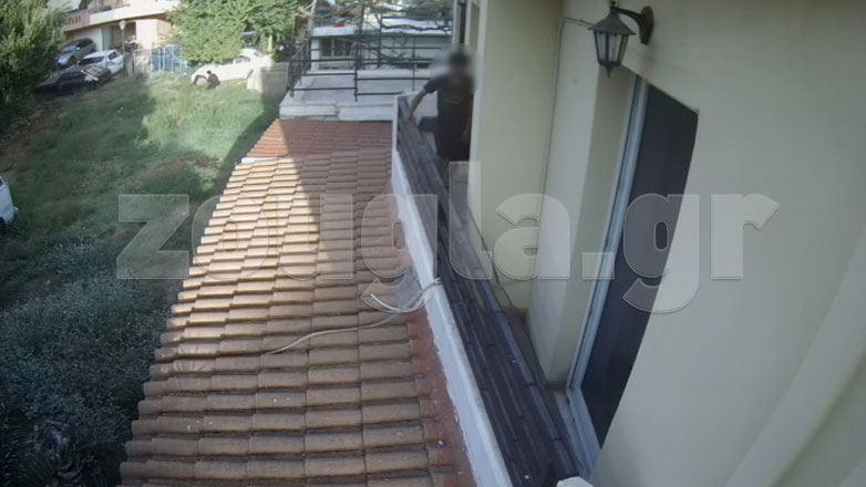 Αποκλειστικό: Φωτογραφίες από τους… παρκουρίστες διαρρήκτες που χτυπούσαν στην Πάτρα