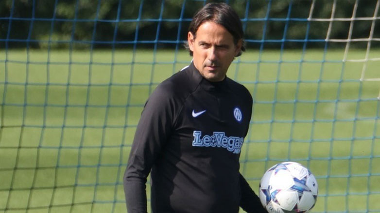 Ιταλία: Η αστυνομία ανέκρινε τον Σιμόνε Ιντζάγκι σε έρευνα για τους φανατικούς οπαδούς