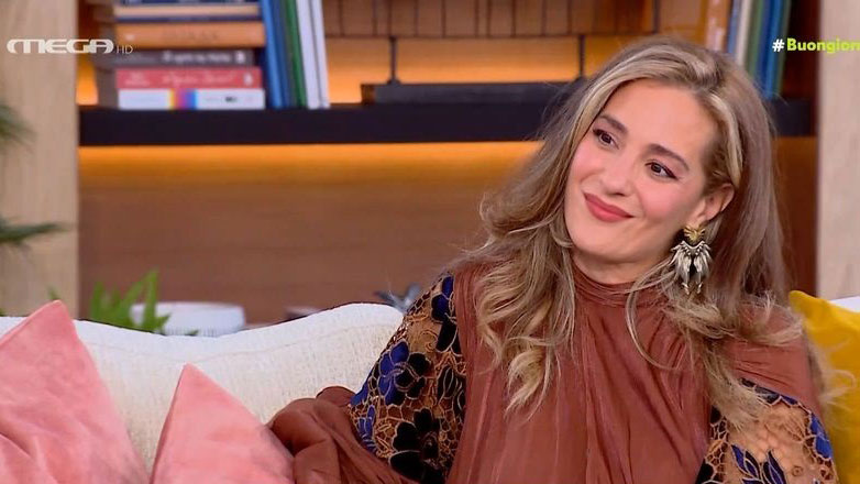 Η Νατάσσα Μποφίλιου για τις επιθέσεις που δέχεται: «Τα βράδια κοιμάμαι πολύ ωραία και νιώθω ευτυχισμένη» Η Νατάσσα Μποφίλιου για τις επιθέσεις που δέχεται: «Τα βράδια κοιμάμαι πολύ ωραία και νιώθω ευτυχισμένη»