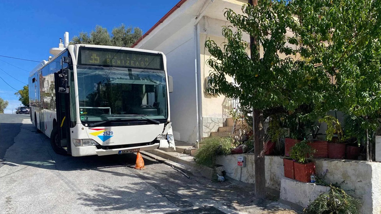 Θεσσαλονίκη: Ελεύθερος ο οδηγός του λεωφορείου που παρέσυρε και τραυμάτισε θανάσιμα 78χρονη