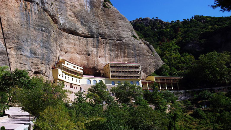 Καλάβρυτα: Ανασύρθηκε νεκρός 67χρονος Βρετανός Καλάβρυτα: Ανασύρθηκε νεκρός 67χρονος Βρετανός