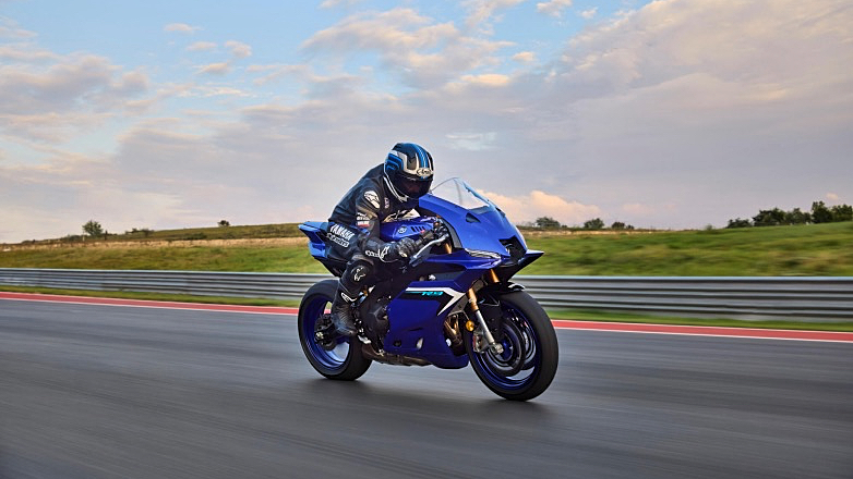 Επιτέλους ήρθε η Yamaha R9 με τεχνολογία που προέρχεται από το MotoGP