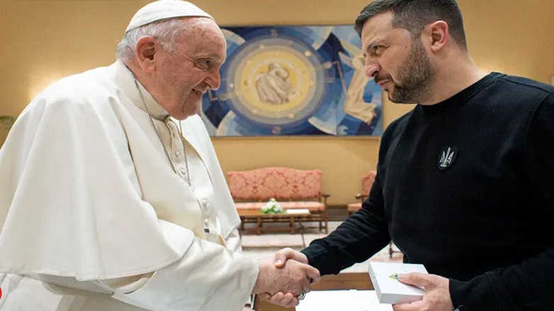 Συνάντηση Ζελένσκι με τον πάπα Φραγκίσκο