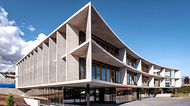 Η FIM εγκαινίασε επίσημα τα νέα της κεντρικά γραφεία