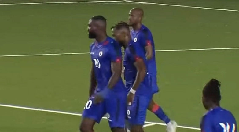 ΑΕΚ: Σκόραρε κόντρα στην Αρούμπα ο Πιερό