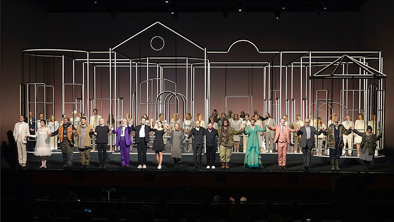 Θερμό χειροκρότημα για τις «Ιφιγένειες»