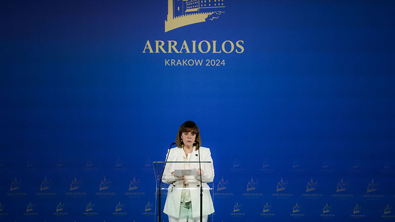 Σακελλαροπούλου: «Τα λόγια δεν αρκούν για να περιγράψουν τη φρίκη του Ολοκαυτώματος»