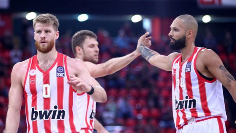 Greek Basketball League: Σαρωτικός απέναντι στον Άρη ο Ολυμπιακός, 102-72 στο ΣΕΦ