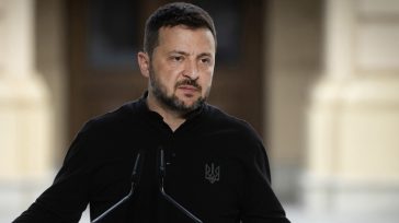 Ο Ζελένσκι κατηγορεί τη Βόρεια Κορέα ότι στέλνει στρατιώτες στη Ρωσία