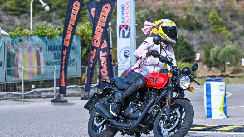 Ladies Ride by Royal Enfield: Άρωμα γυναίκας και ένας άνδρας!