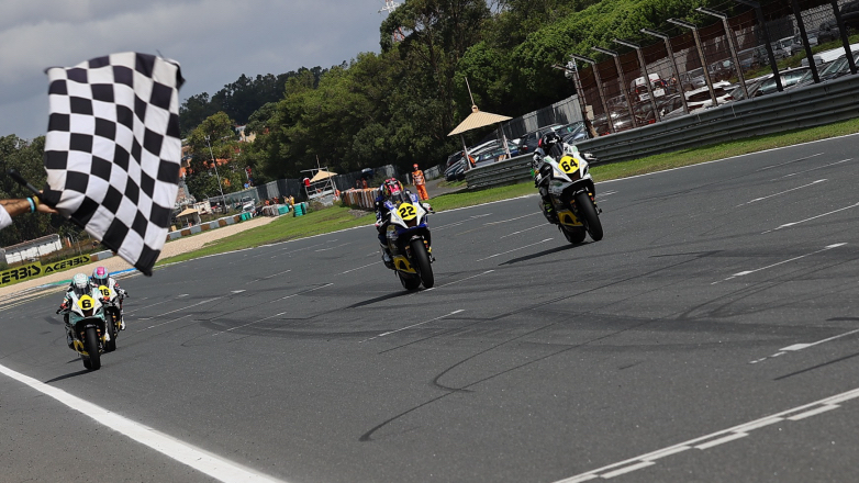 Η Sanchez καταφέρνει μια παρθενική νίκη στο WorldWCR