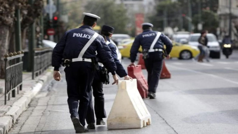 Καλλιθέα: Διακοπή της κυκλοφορίας στην οδό Δαβάκη, λόγω ζημιάς σε αγωγό της ΕΥΔΑΠ