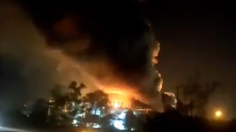 Φονική πυρκαγιά σε διυλιστήριο πετρελαίου στο Ιράν