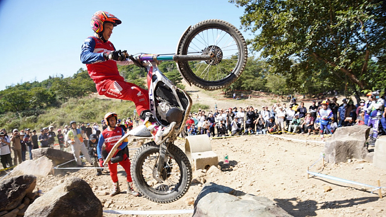 Η Honda RTL ELECTRIC και ο Takahisa Fujinami πέτυχαν νίκη στο ντεμπούτο