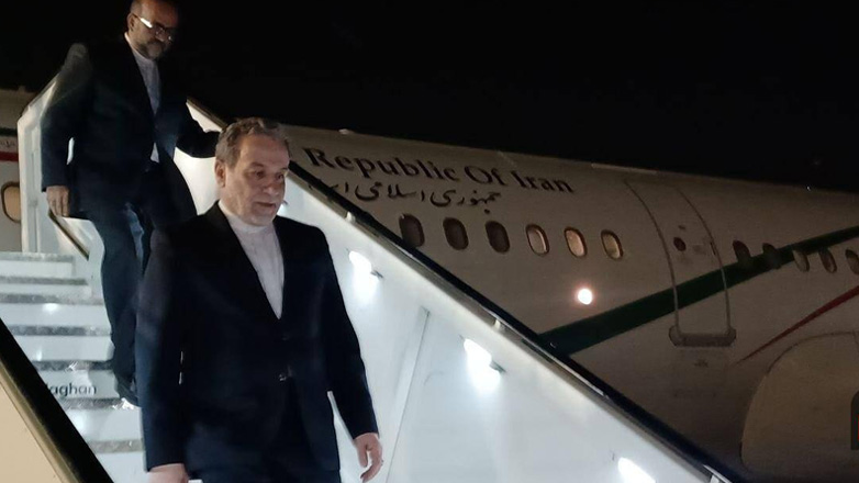 Έφτασε στο Κάιρο ο υπουργός Εξωτερικών του Ιράν