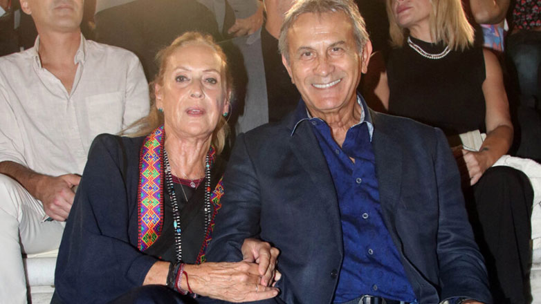 Γιώργος Νταλάρας: Σπάνια δημόσια εμφάνιση με τη σύζυγό του Άννα Νταλάρα σε συναυλία στο Ηρώδειο