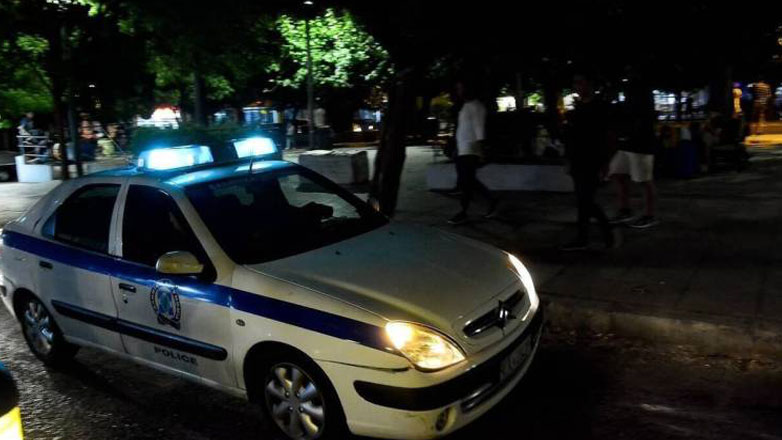 Οδηγός με κλεμμένο ΙΧ τράκαρε 17 σταθμευμένα αυτοκίνητα