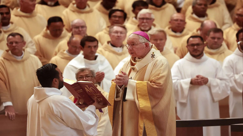 Η Αρχιεπισκοπή του Λος Άντζελες θα πληρώσει 880 εκατομμύρια δολάρια για αξιώσεις σεξουαλικής κακοποίησης