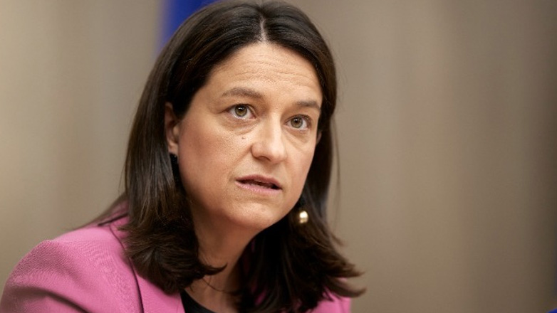 Συνάντηση Κεραμέως με ΣΕΤΕ και ΣΒΕ