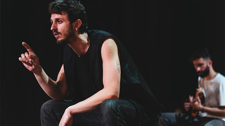 «Roberto Zucco» σε σκηνοθεσία Μιχάλη Σιώνα στο Θέατρο Πλύφα