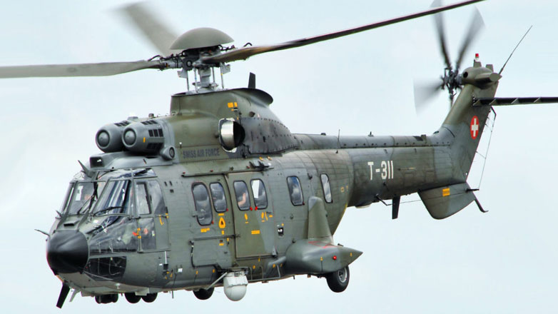 Μεταφορά τραυματία κυνηγού με Super Puma της Πολεμικής Αεροπορίας