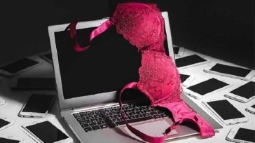 Κατέγραφε ερωτικές στιγμές της συντρόφου του