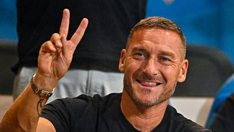 Ο Τότι σκέφτεται να επιστρέψει στην αγωνιστική δράση: «Έχουν επικοινωνήσει μαζί μου ομάδες της Serie A»