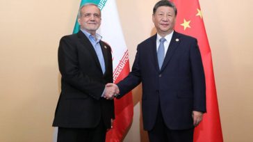 Ρωσία-BRICS: Συνάντηση Σι Τζινπίνγκ – Πεζεσκιάν