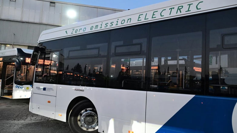 Πέντε τραυματίες από σύγκρουση δύο αστικών λεωφορείων στη Θεσσαλονίκη