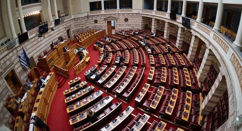 Βουλή: Κατατέθηκε το νομοσχέδιο για την ενίσχυση του ερασιτεχνικού και επαγγελματικού αθλητισμού